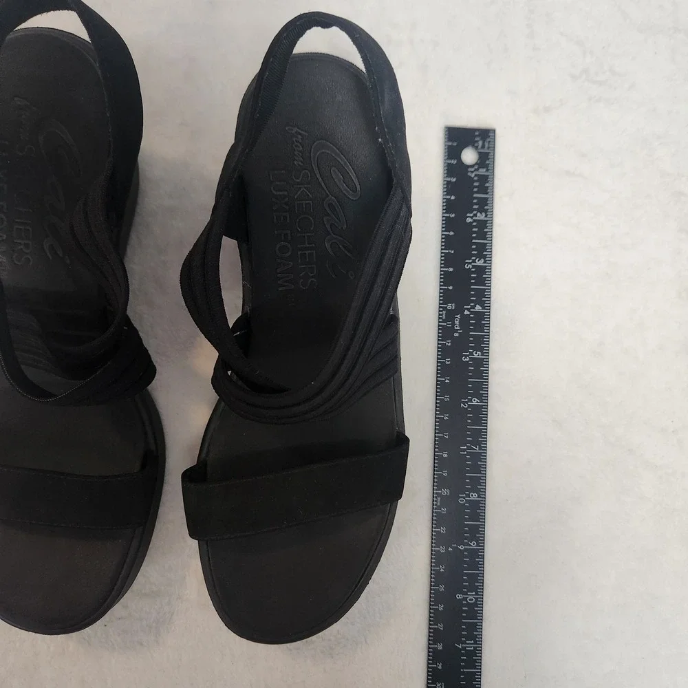 Skechers Cali Rumblers Black Strappy Wedge Sandals Luxe Foam Women 8 Resort